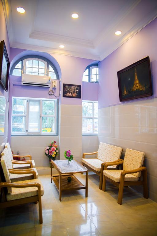 The Sat Yangon Pansiyon Dış mekan fotoğraf