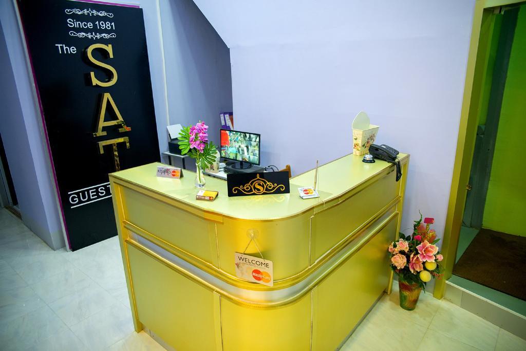 The Sat Yangon Pansiyon Dış mekan fotoğraf