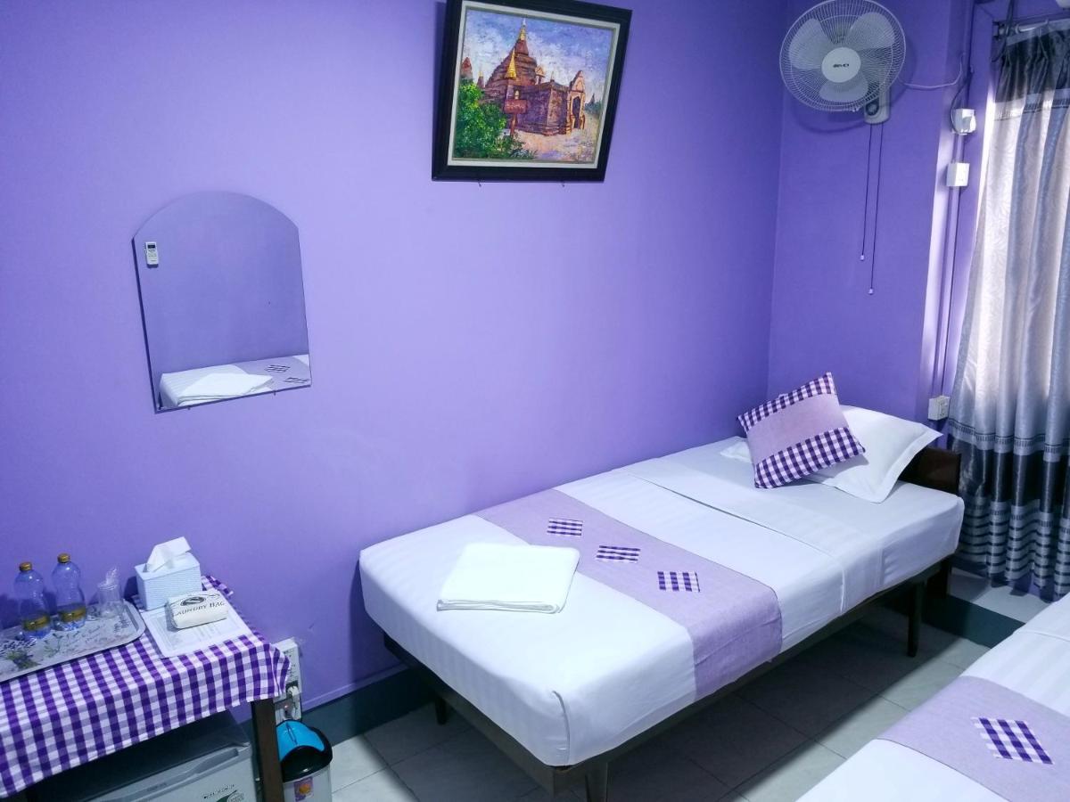 The Sat Yangon Pansiyon Dış mekan fotoğraf