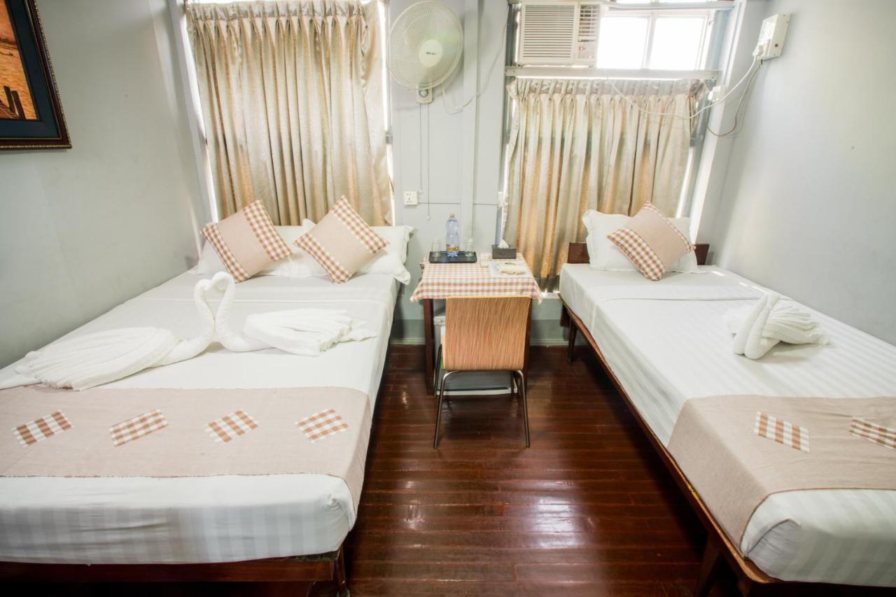 The Sat Yangon Pansiyon Dış mekan fotoğraf