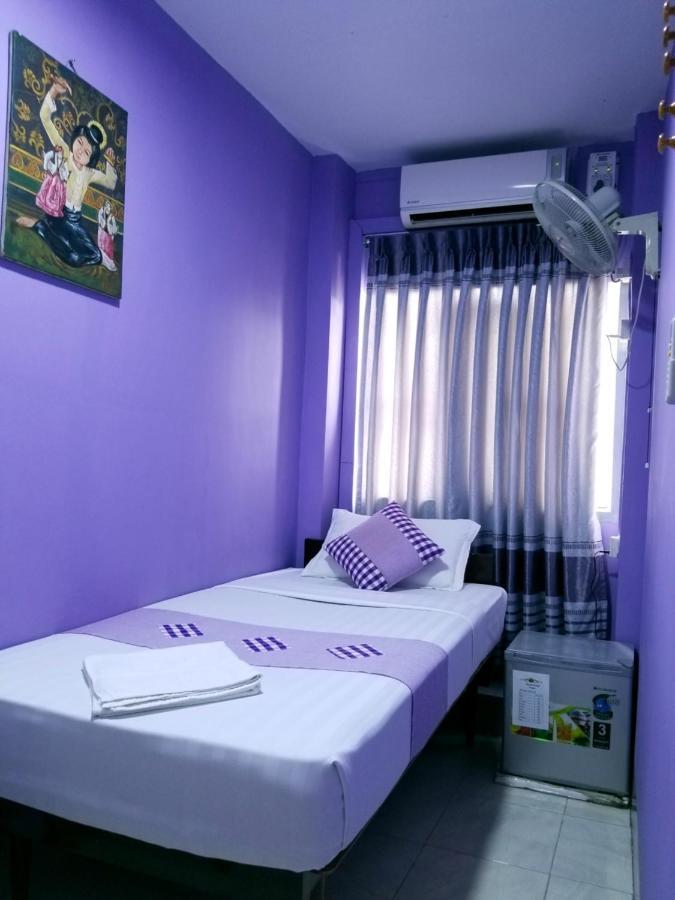 The Sat Yangon Pansiyon Dış mekan fotoğraf